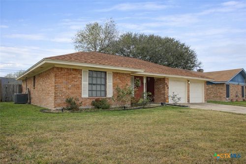 303 Gettysburg Dr, Victoria, TX, 77904-2412 | Card Image