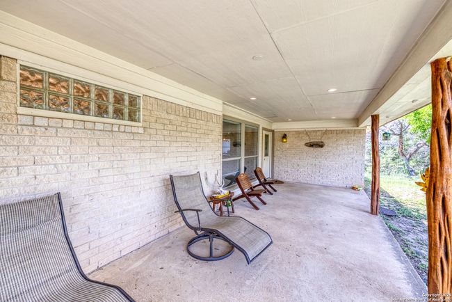 270 Robinson Rd, House other with 4 bedrooms, 3 bathrooms and null parking in Concan TX | Image 10