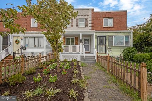 3030 Manning St, ALEXANDRIA, VA, 22305-2724 | Card Image