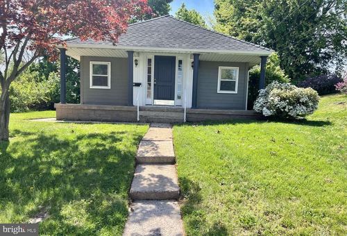 913 Chestnut St, MIDDLETOWN, PA, 17057-2308 | Card Image