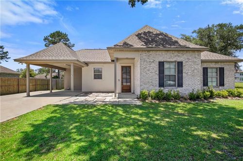 48481 Red Fox Dr, Hammond, LA, 70401-3717 | Card Image