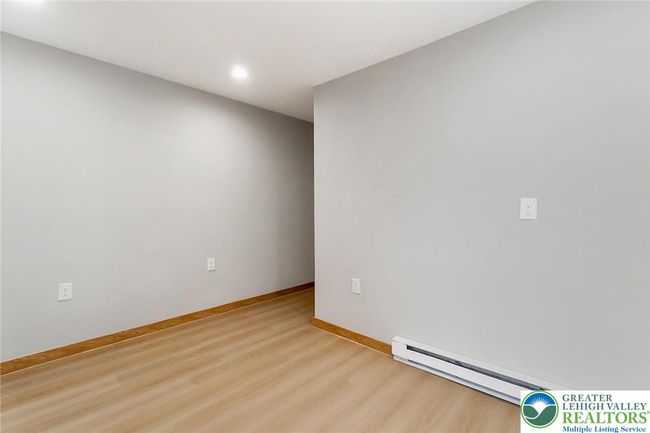 226 Fern St, House other with 4 bedrooms, 2 bathrooms and null parking in Jim Thorpe PA | Image 19