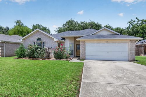 1704 N Bent Tree Trl, Grand Prairie, TX, 75052-1610 | Card Image