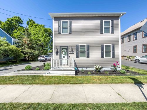212 Main St, Fairhaven, MA, 02719-3329 | Card Image