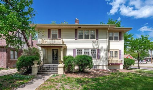 202 W 8th St, Newton, KS, 67114-1707 | Card Image