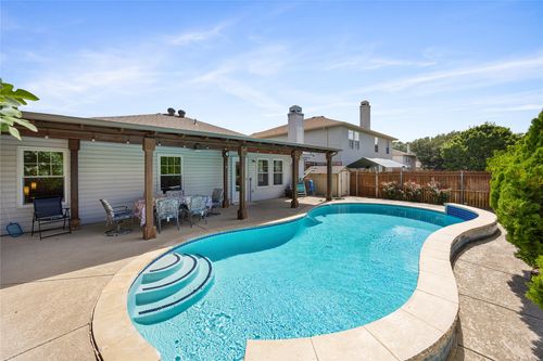 2305 Chestnut Dr, Little Elm, TX, 75068-5706 | Card Image