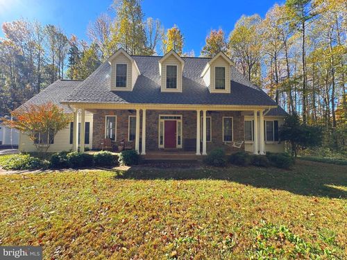 5 Artillery Dr, Fredericksburg, VA, 22406-4144 | Card Image