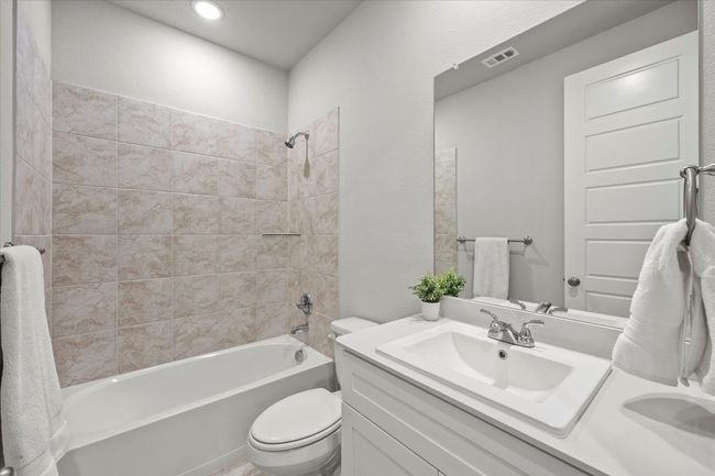 First floor bath | Image 18