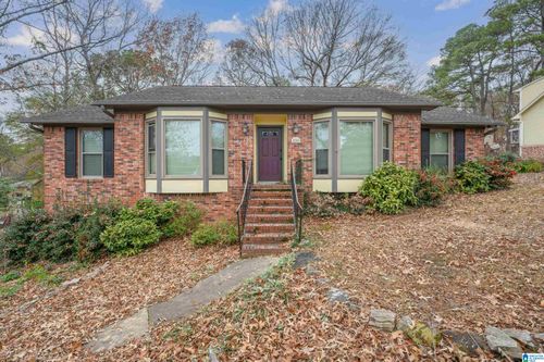 6204 Waterford Pl, Hoover, AL, 35124-3130 | Card Image