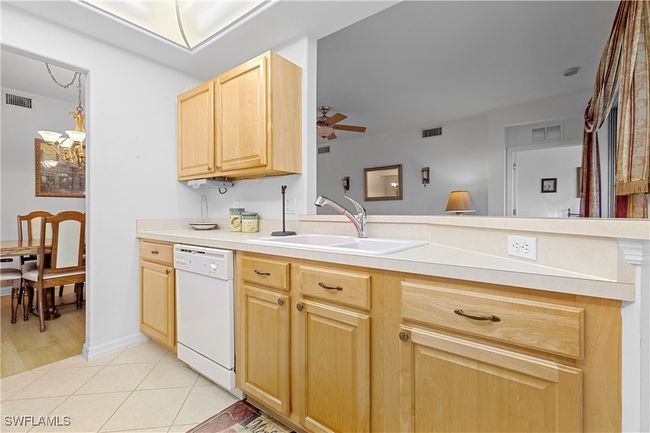 APT-1306 - 2648 Somerville Loop, Condo with 3 bedrooms, 2 bathrooms and null parking in CAPE CORAL FL | Image 17