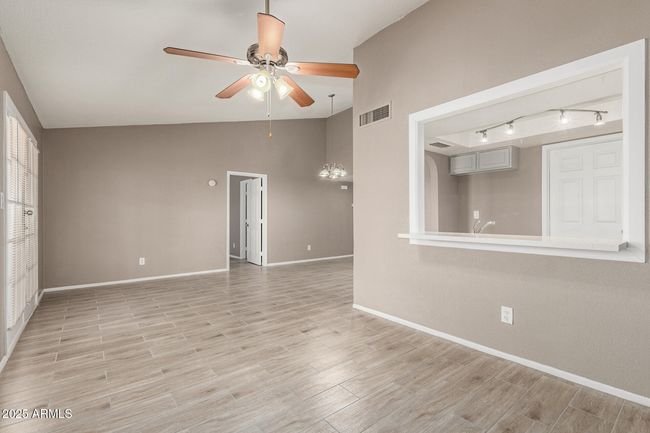 9106 N 68 Th Ln, Townhouse with 2 bedrooms, 2 bathrooms and null parking in Peoria AZ | Image 10