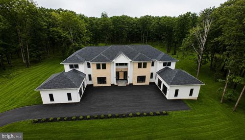 5947 Doyle Rd, CLIFTON, VA, 20124-1310 | Card Image