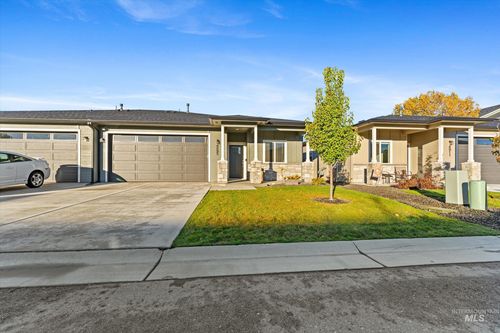 4895 N Selway Falls Ln, Meridian, ID, 83646-7615 | Card Image