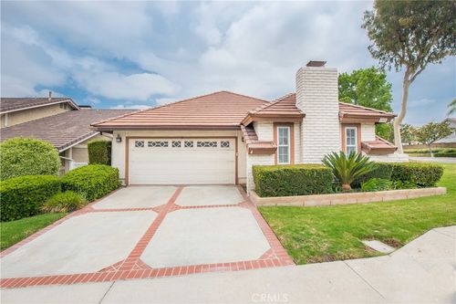 747 De Jesus Dr, Placentia, CA, 92870-5120 | Card Image