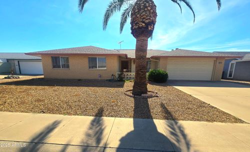 10813 W Hutton Dr, Sun City, AZ, 85351-1061 | Card Image