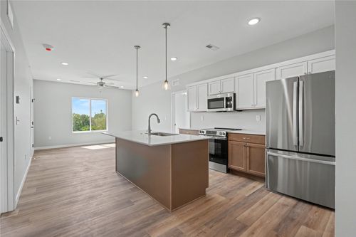 303-4428 Deer Creek Rd, Iowa City, IA, 52246-4002 | Card Image