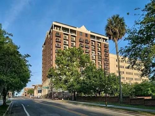 604-215 W College Ave, Tallahassee, FL, 32301-7755 | Card Image