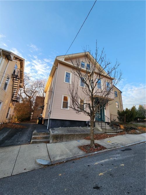 52 Calais St, Providence, RI, 02908-4940 | Card Image