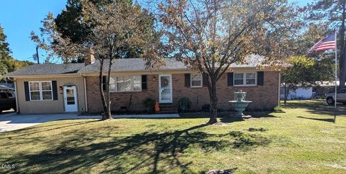 625 Western Ave, Nashville, NC, 27856-1136 | Card Image