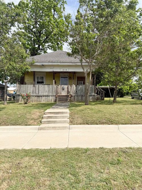 1216 Aggie Rd, Jonesboro, AR, 72401-2206 | Card Image