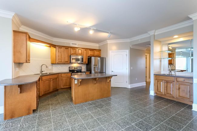 UNIT-402 - 4425 Arendell St, Condo with 3 bedrooms, 3 bathrooms and null parking in Morehead City NC | Image 19