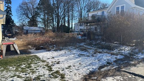 861 Main St, Clinton, MA, 01510-1609 | Card Image