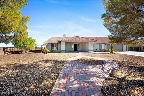 261 Domingo St, Pahrump, NV, 89048-8157 | Card Image
