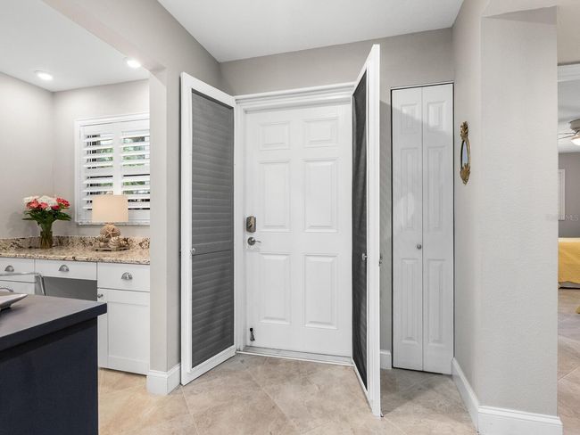 APT-104 - 8701 Midnight Pass Rd, Condo with 2 bedrooms, 2 bathrooms and null parking in SARASOTA FL | Image 6