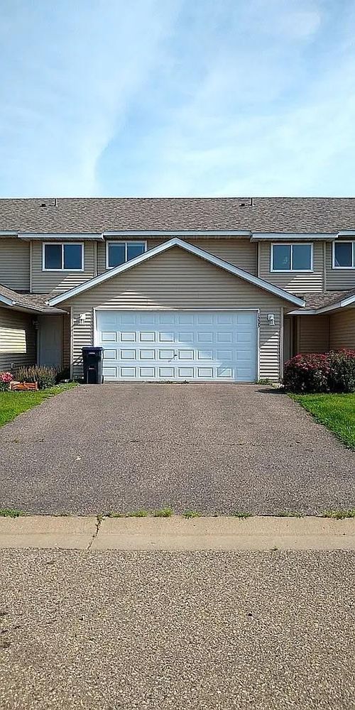 1205 W 9th St, New Richmond, WI, 54017-6671 | Card Image