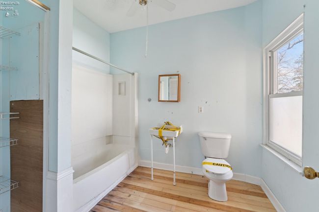 34 N Park St, House other with 4 bedrooms, 2 bathrooms and null parking in Oberlin OH | Image 19