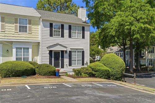 809 Wedgewood Way, Sandy Springs, GA, 30350-2067 | Card Image