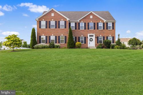 10 Gina Dr, Allentown, NJ, 08501-2055 | Card Image