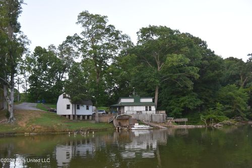 10863 Ben Vorlichs Head Rd, Hernando, MS, 38632-4202 | Card Image