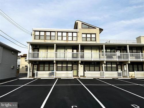 43-9415 Pacific Ave, Margate City, NJ, 08402-2312 | Card Image