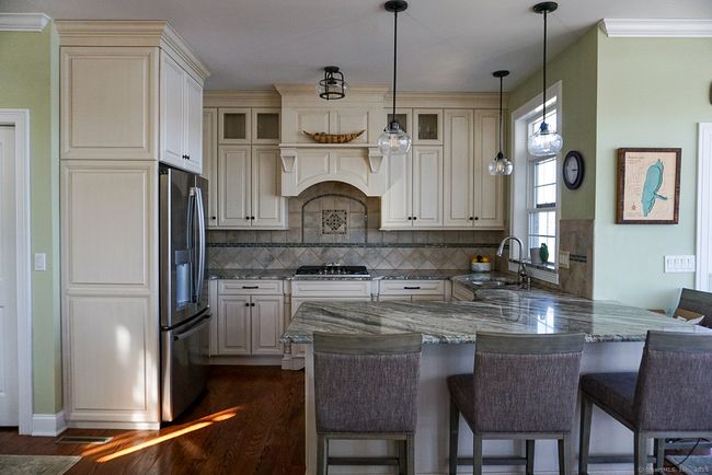 86 Lake Shore Dr, House other with 3 bedrooms, 4 bathrooms and 4 parking in Middlefield CT | Image 11