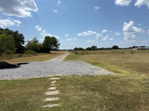 30235 Johnson Rd, Maud, OK, 74854-2835 | Card Image