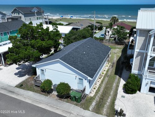 226 Fort Fisher Blvd N, Kure Beach, NC, 28449-4827 | Card Image