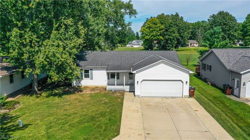 227 Forest Park Dr, Lagrange, OH, 44050-9472 | Card Image