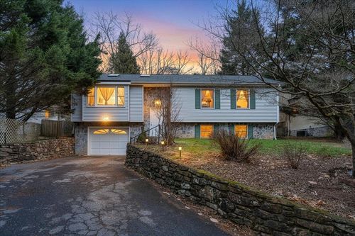 2720 Grandin Rd Sw, Roanoke, VA, 24018 | Card Image