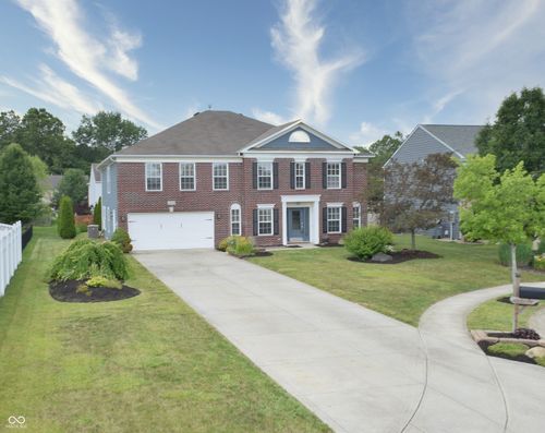 21491 Raccoon Ct, Noblesville, IN, 46062-8706 | Card Image