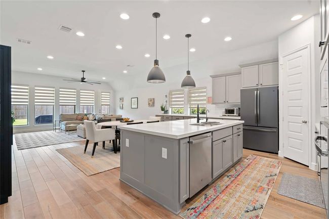 16903 Lupine Meadow Ln, House other with 3 bedrooms, 3 bathrooms and 3 parking in Humble TX | Image 5