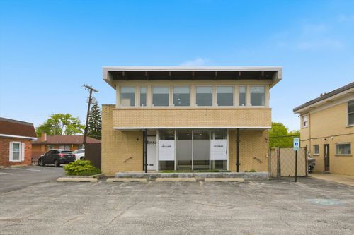 10550 W Cermak Road, Westchester, IL, 60154 | Card Image