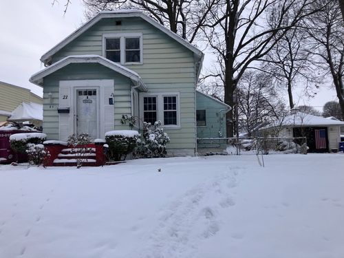 21 Sheraton Dr, Greece, NY, 14616-3901 | Card Image