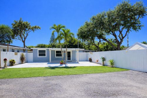 1120 N 61st Ave, Hollywood, FL, 33024-6059 | Card Image