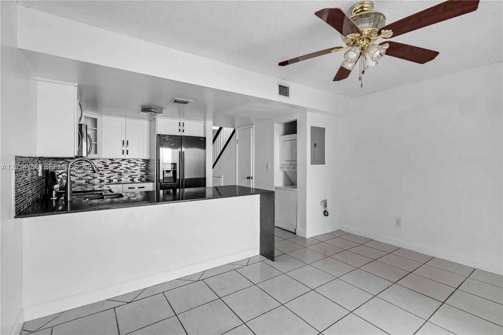 Residential Lease in Hialeah 3