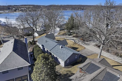 517 Sauk Trl, Fontana, WI, 53125-1519 | Card Image