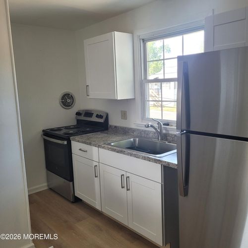 garage-apt-171 Twilight Ave, Keansburg, NJ, 07734-1943 | Card Image