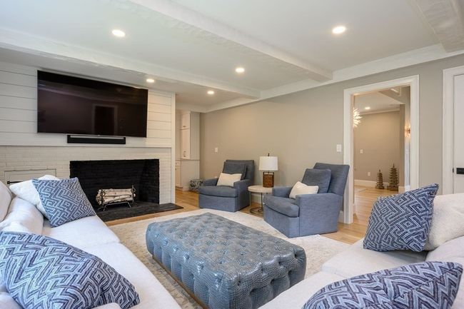 60 Meadowlark Ln, House other with 5 bedrooms, 5 bathrooms and 5 parking in Osterville MA | Image 13