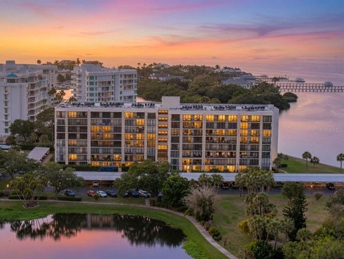 204-100 Oakmont Ln, BELLEAIR, FL, 33756-1956 | Card Image