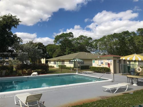 apt-2-4104 Nw 88th Ave, Coral Springs, FL, 33065-1868 | Card Image